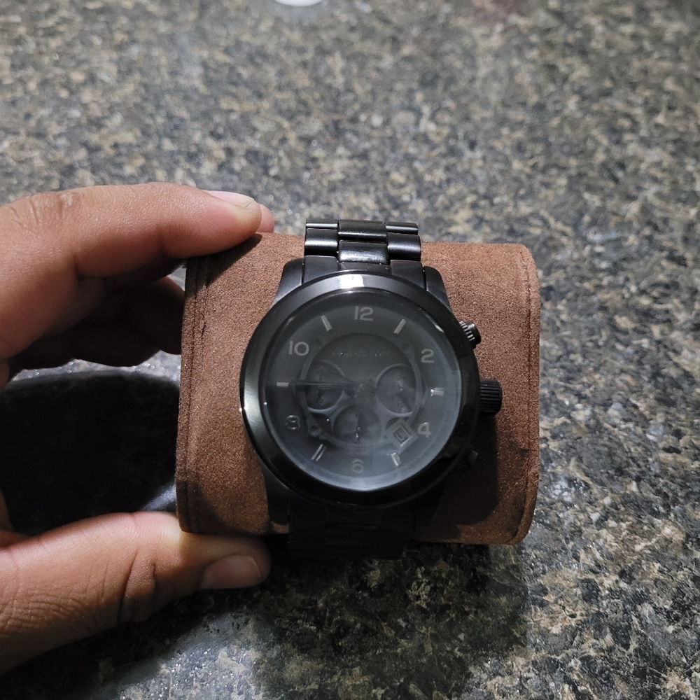 MK WATCH - Picture 9 of 10